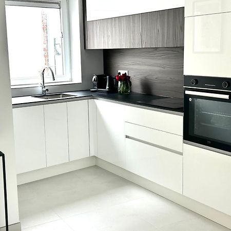 Phoenix Garden Apartment Mons Exterior foto