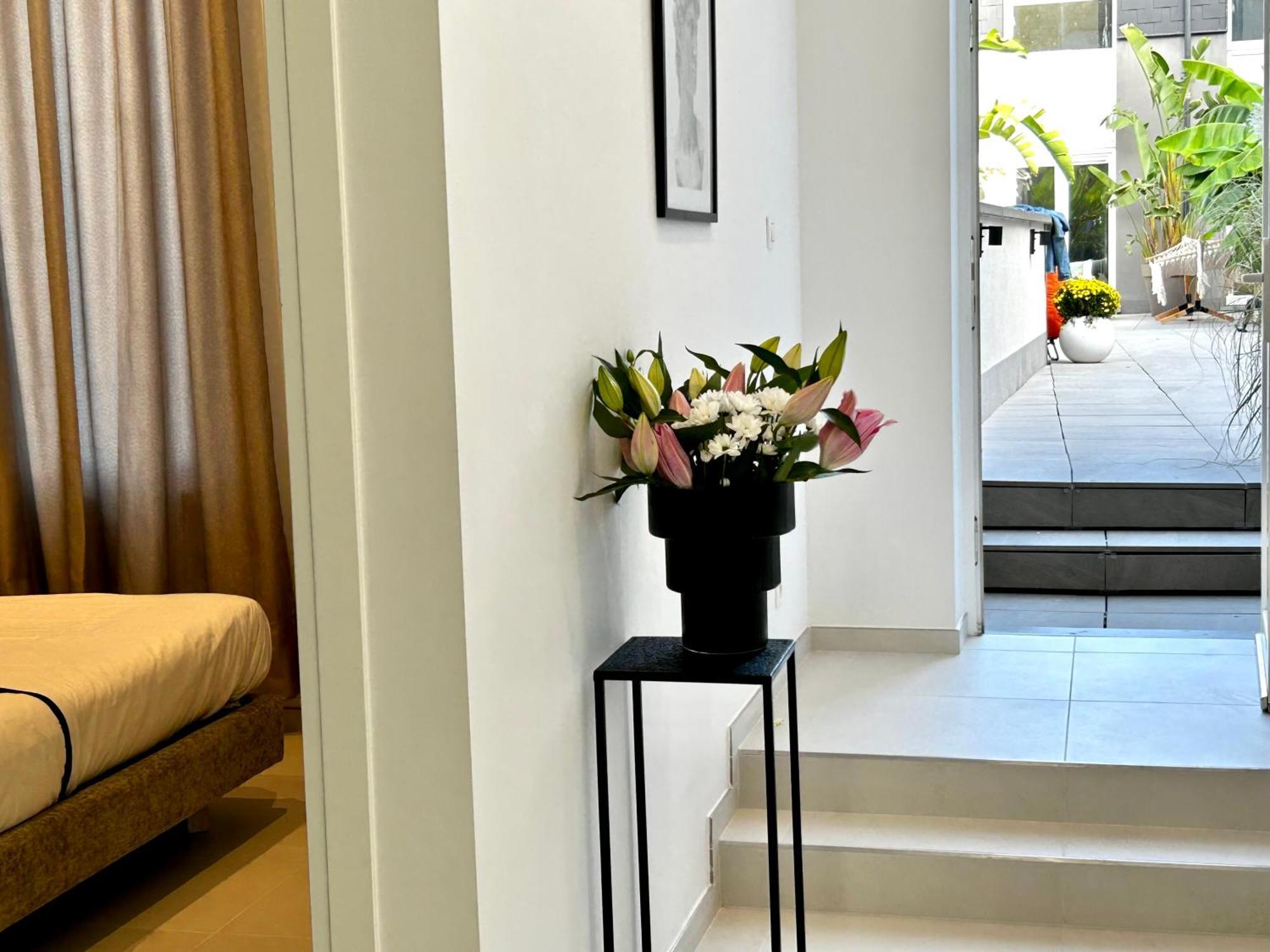 Phoenix Garden Apartment Mons Exterior foto